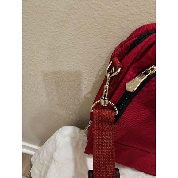 NWT Ricardo's of Beverly Hills Red Luggage Travel Bag - Picture 4 of 15